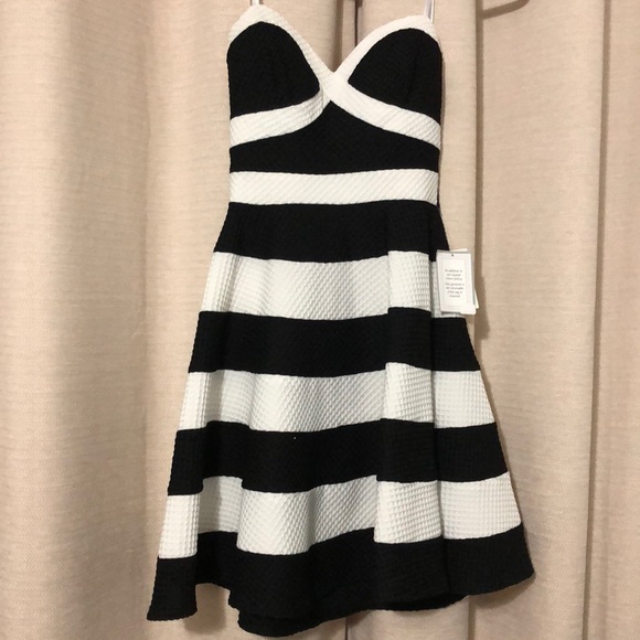 b darlin black and white dress